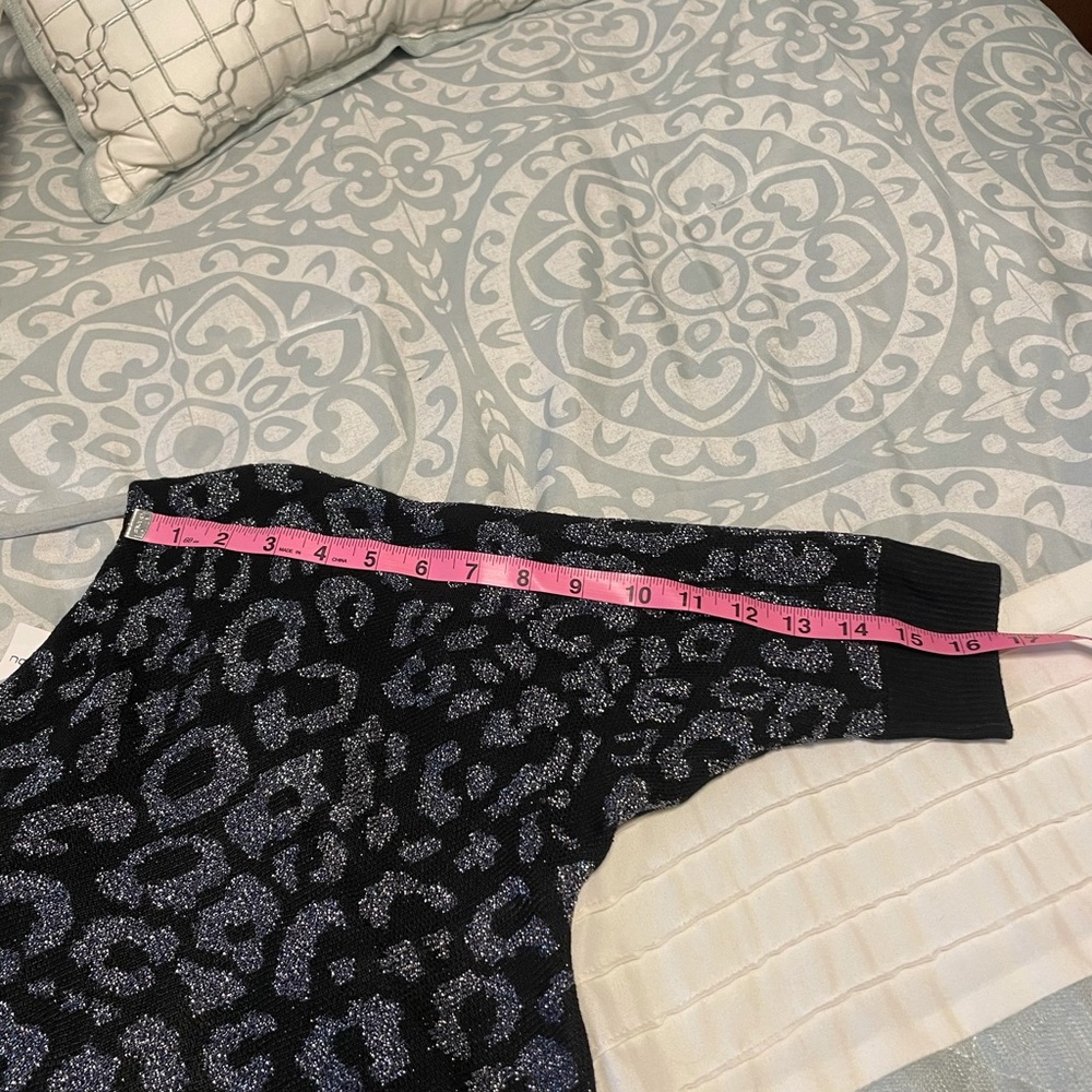 3/$25 NWT Women’s dressy size small glittery sweater - Picture 4 of 9